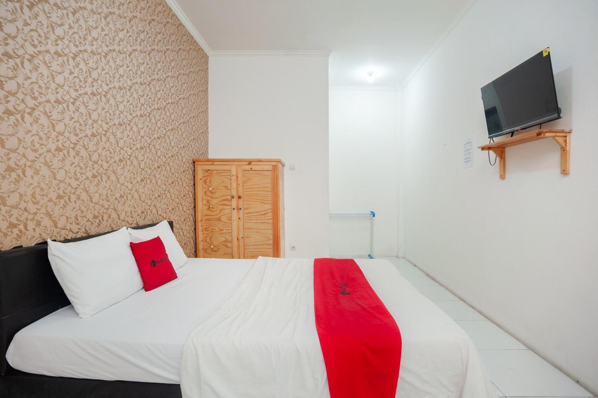 Reddoorz Syariah Near Jatisampurna Hospital Otel Bekasi Dış mekan fotoğraf